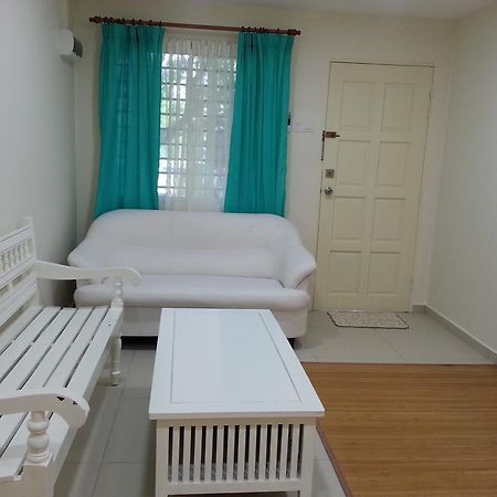 Homestay Farah Wangsa Maju Kl Kuala Lumpur Eksteriør billede